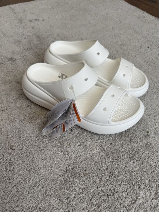 Жіночі сандалі M7 W9 Crocs Classic Crush Sandal крокси шльопанці білі