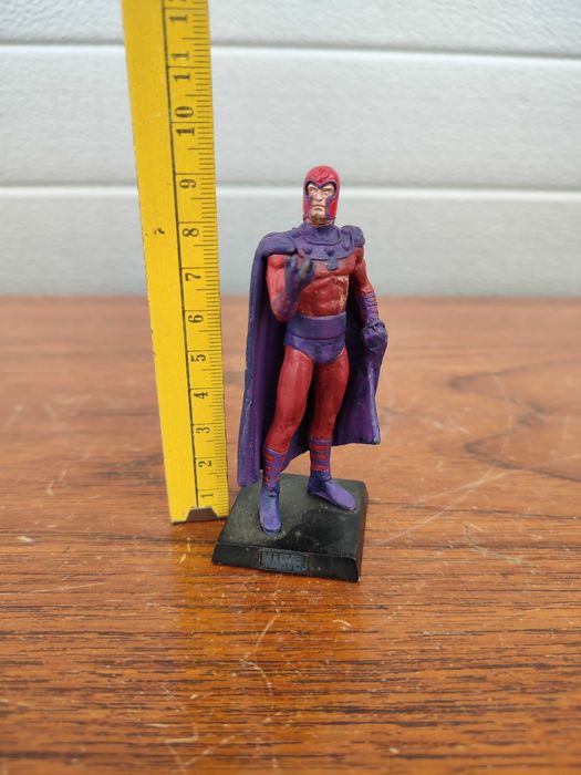 Kolekcjonerska Figurka Magneto - Marvel - 2005 - Ołowiana -