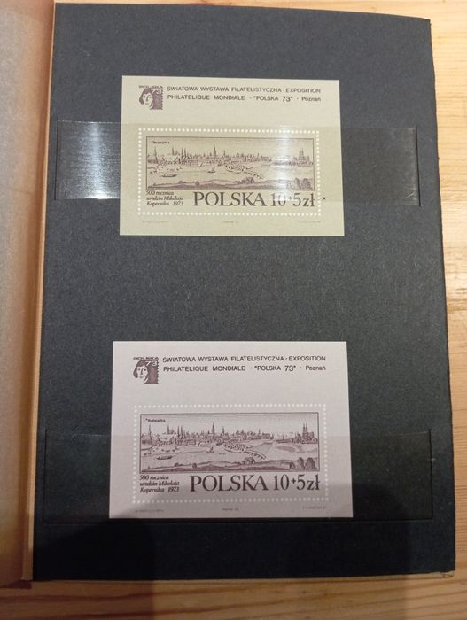 Klaser z blokami polskimi