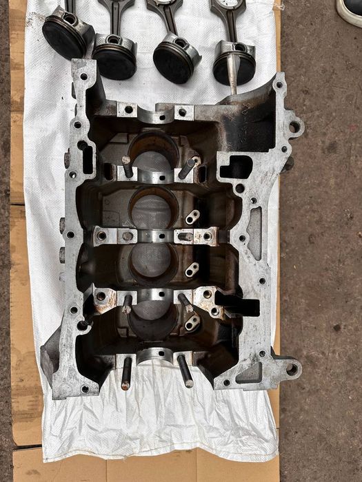 Блок двигателя Мазда сх7 2.3 турбо