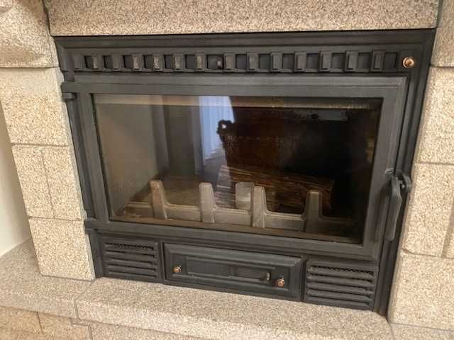 Lareira em pèdra com recuperador de calor ventilador  (como novo )