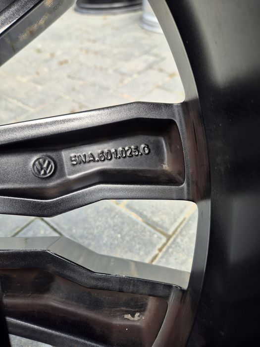 Felga Tiguan 5NA.601.025G 8.5Jx20 Et38