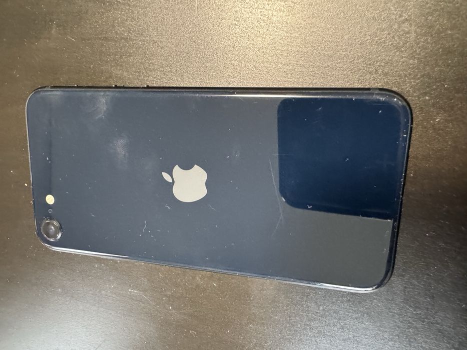 Iphone SE 3 2022 64Gb Неверлок Bat99%