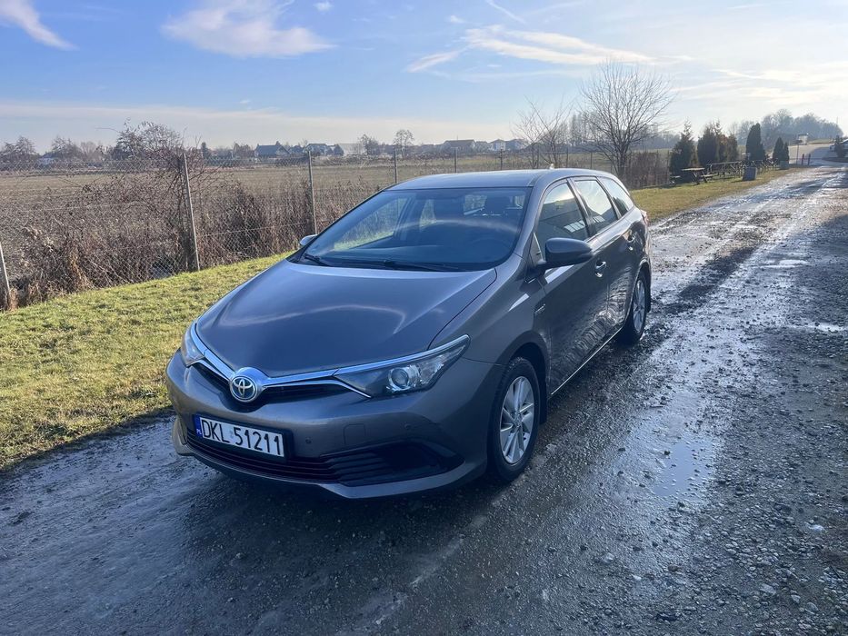 Toyota Auris Hybrid 1.8+LPG 2016 Salon PL I rejestracja 04.2017