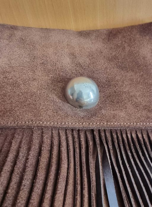 Mala castanha com franjas