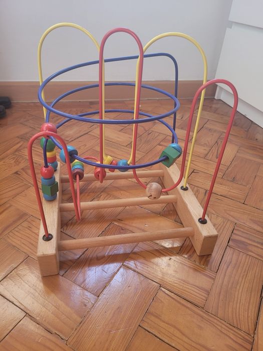 Brinquedo didáctico de criança