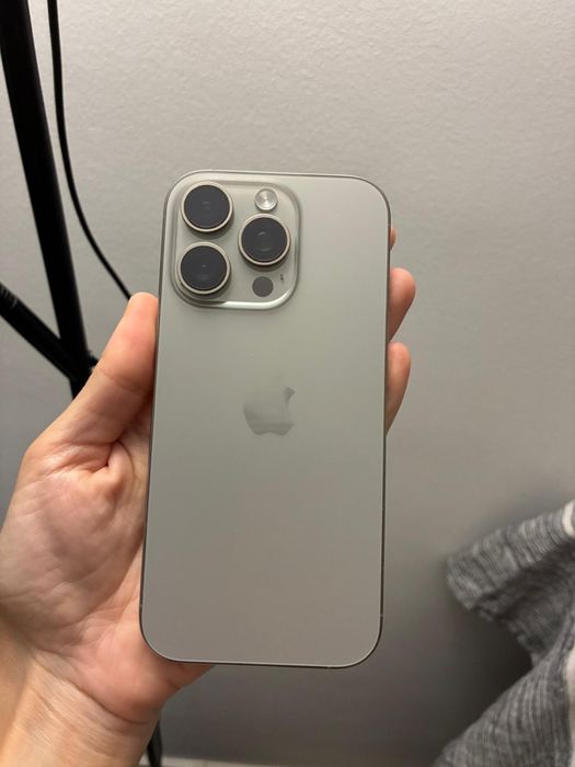 iPhone 16 Pro 128GB c/garantia 10/2027