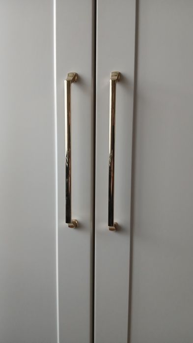 Biala szafa skandynawska