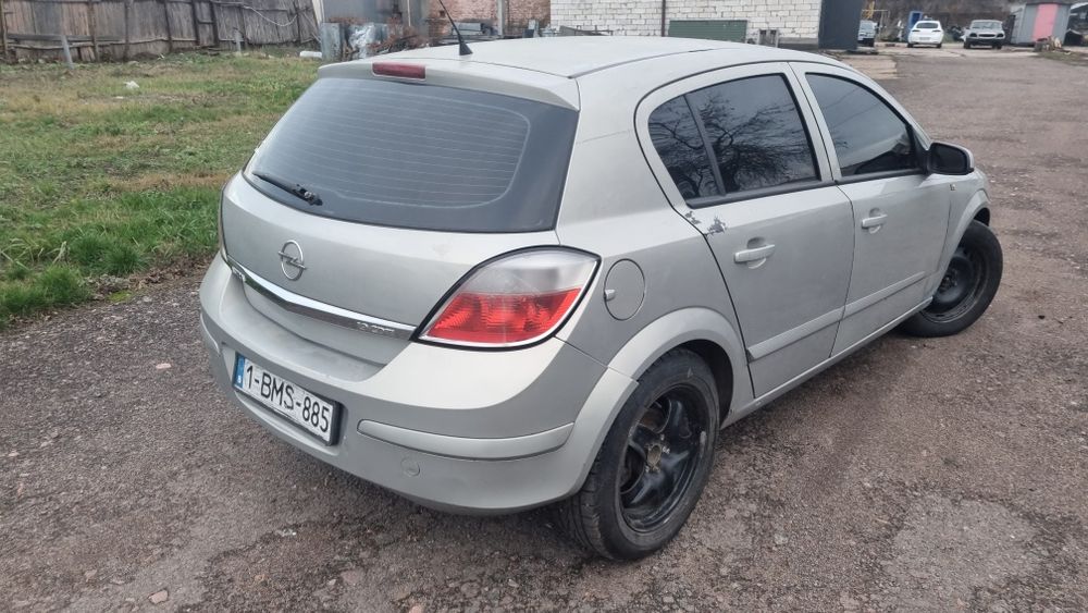 Opel astra H 1.9 6мкпп
