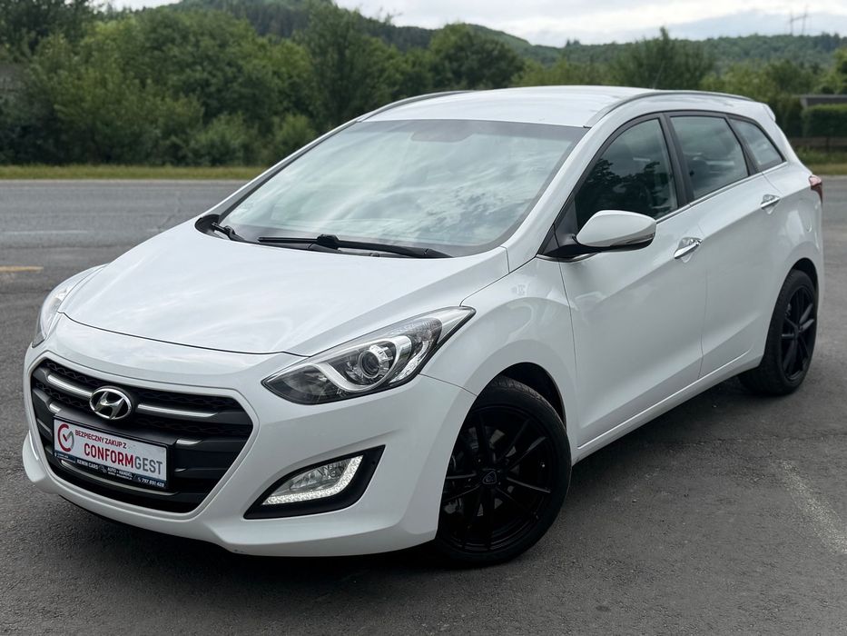 Hyundai I30 Piękny hyndai i30 po liftingu 2015 1.6 diesel wersja Platinium