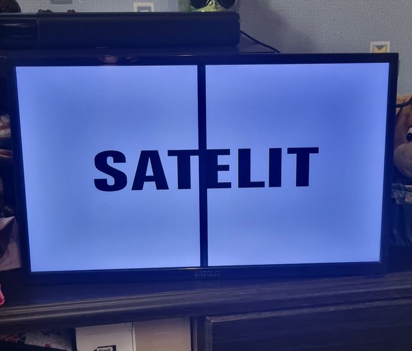 Продам  Smart телевизор  24" Satelit  24H9100ST