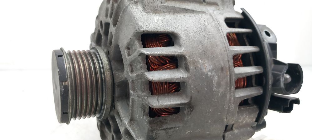 Alternador PEUGEOT 208