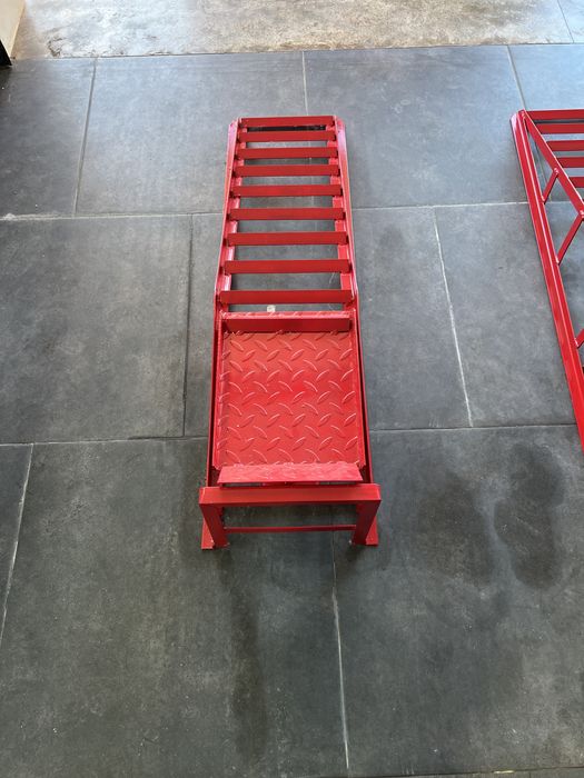 Par de Rampas Hidráulicas para Carro (Capacidade 2 Ton / Macacos 5T)