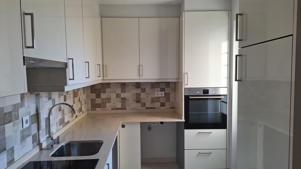 Apartamento T1+1 Centro Mem Martins