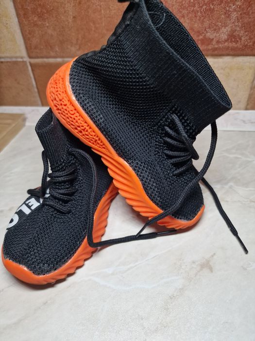 Новая обувь для девочек сапоги кроссовки кеды туфли ботинки