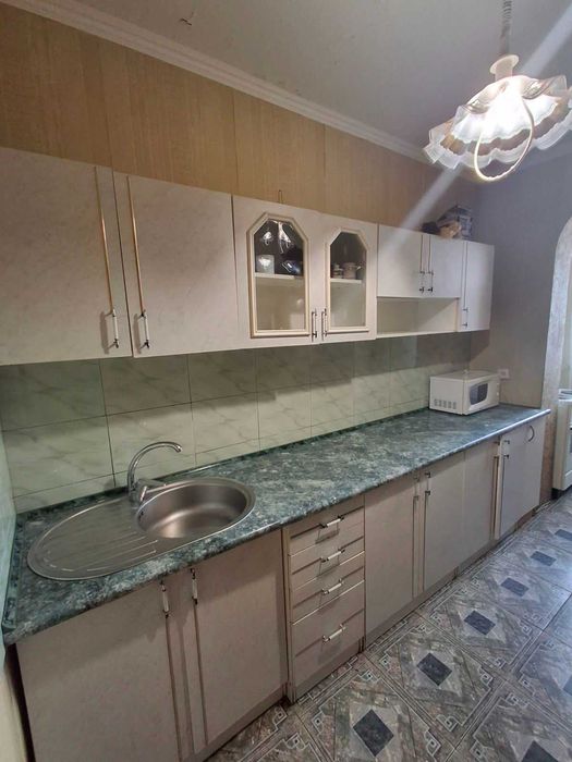 (13/4) Продам 1-кімнатну квартиру на вул. Небесної сотні/ Інглезі