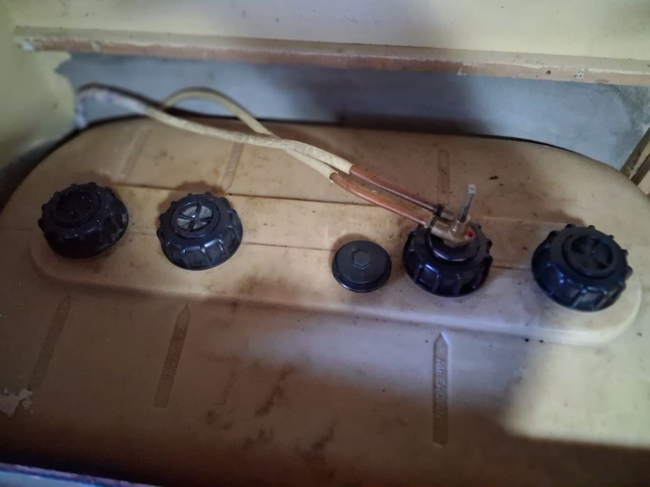 Caldeira gasoleo e reservatório