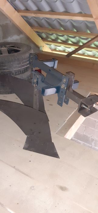 Плуг мототрактор