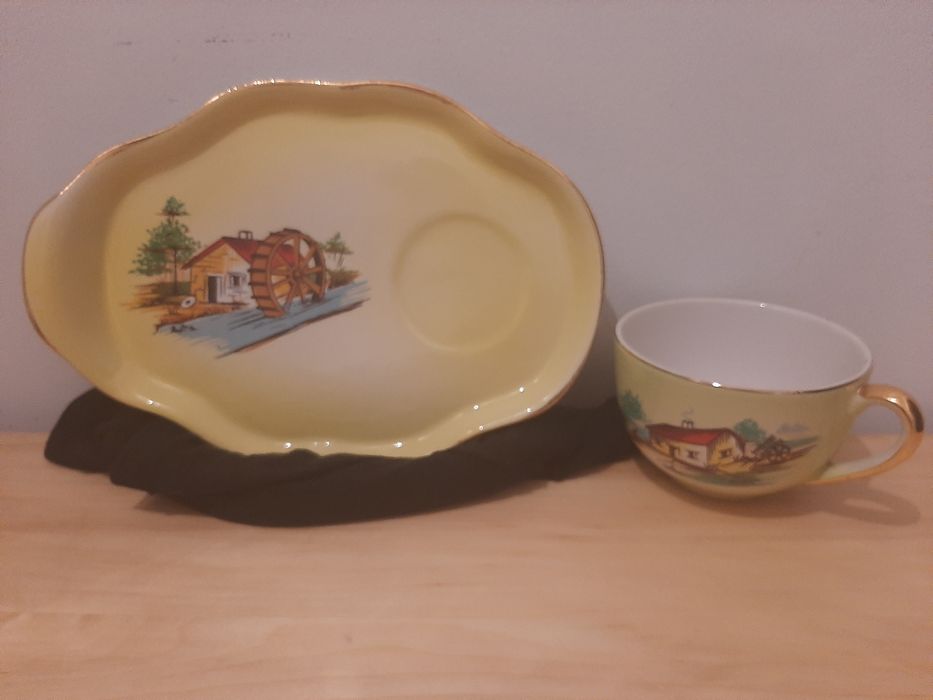 Almocadeira chavena  raul bernarda Alcobaça verde amarela