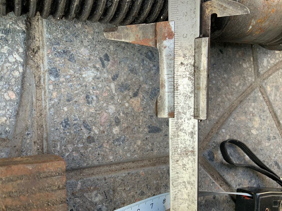 Вал для фрезерных тисков 320мм