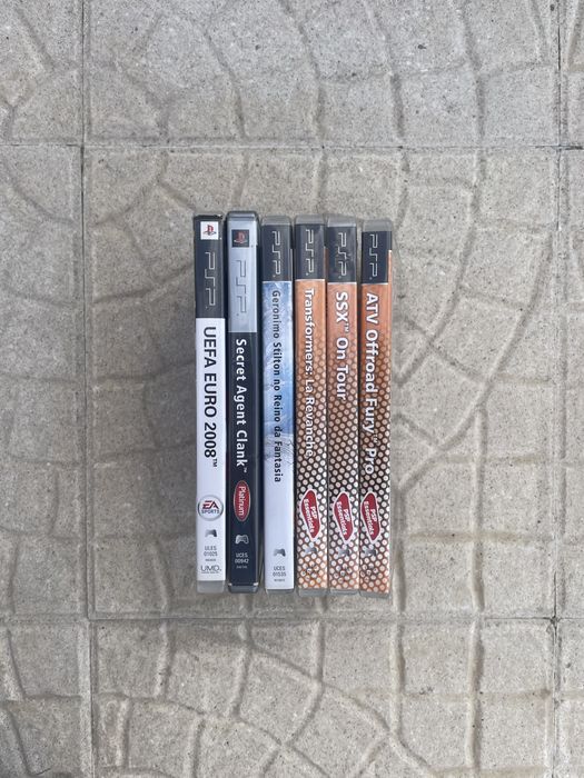 Conjunto de Jogos de PSP variados