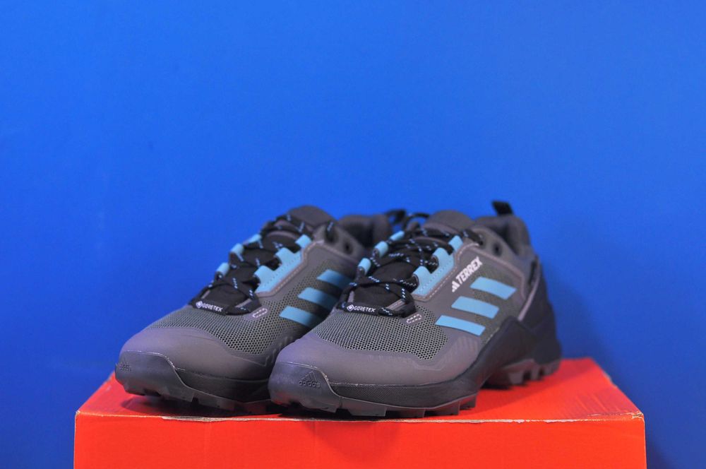 Кросівки Adidas Swift R3 Gore-Tex