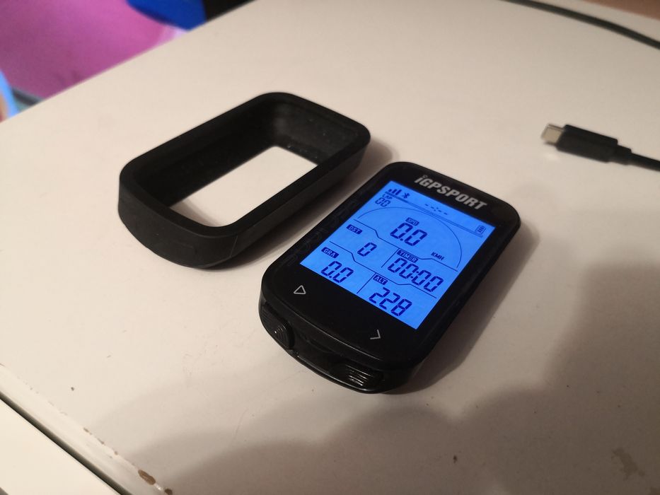 Nawigacja rowerowa IgSport Bsc100s etui