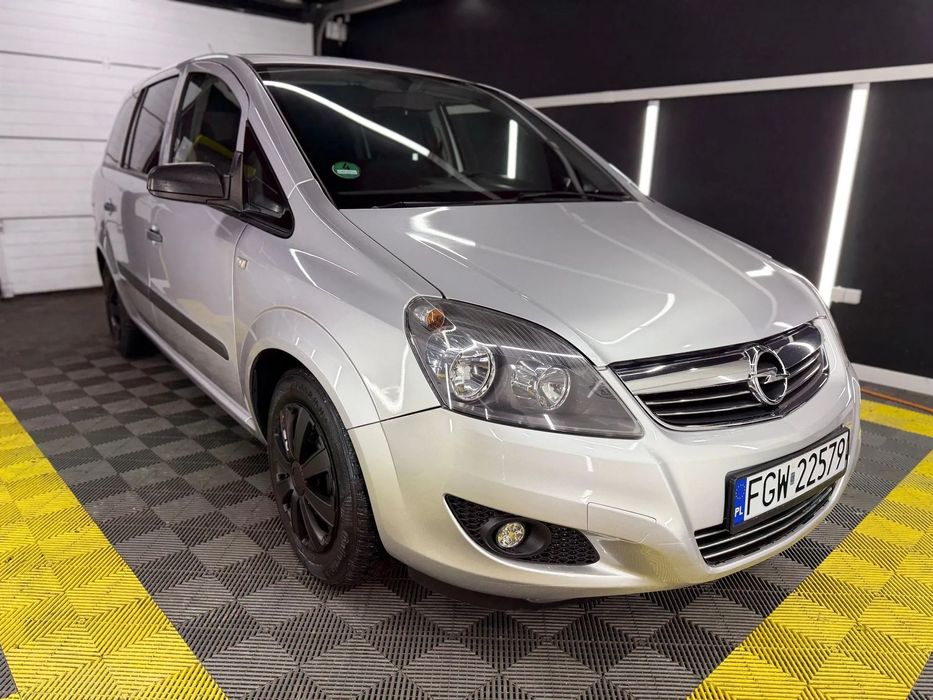 Opel Zafira 1.8 +gaz 1 Własciciel stan bdb