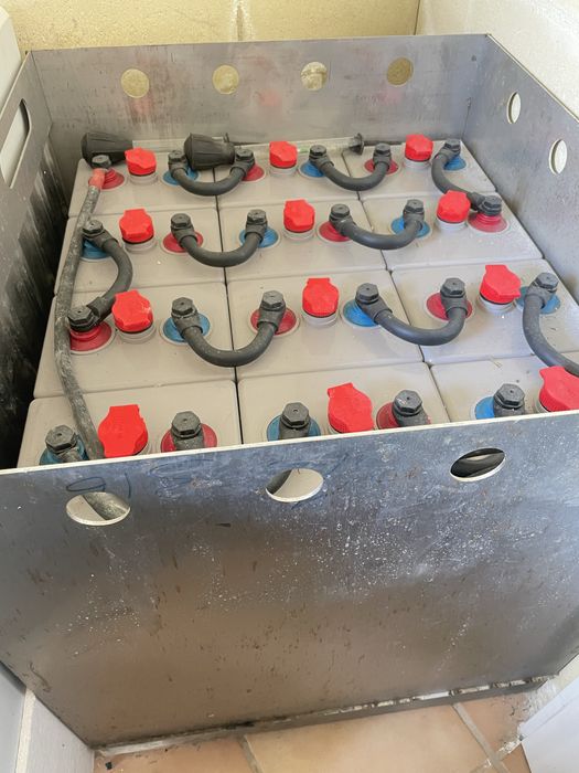 12 Baterias TUDOR 2V cada para paineis fotovoltaicos