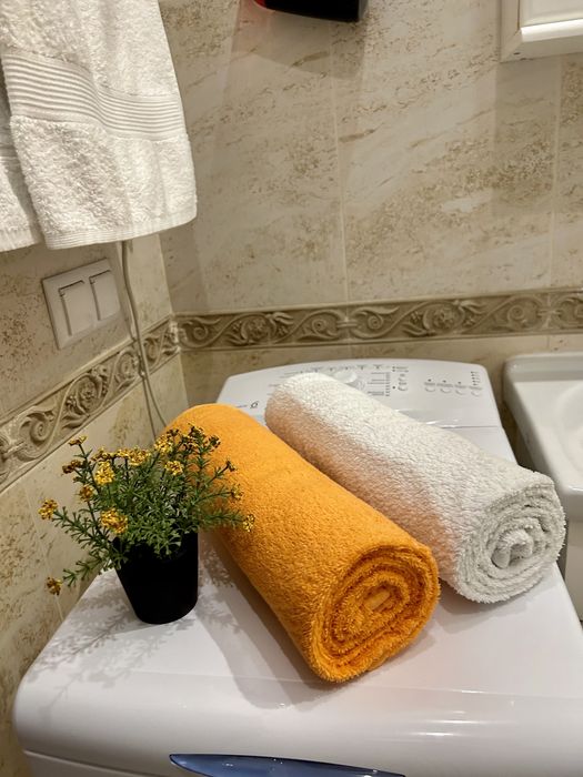 Акція ! Посуточно почасово кв центр Лівобережної МВЦ Комод