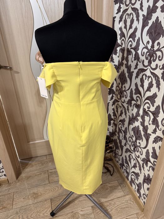 Сукня  літня святкова 48р.