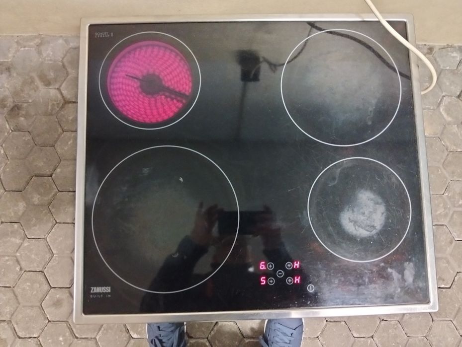 Placa vitro cerâmica