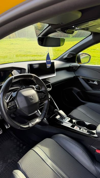 Peugeot 208 GT  !!!