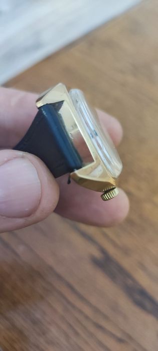 Zegarek złoty rakieta USRR datownik