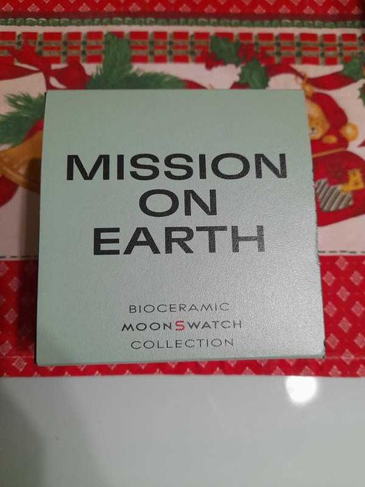 Omega x Swatch Mission To Earth MoonSwatch- SO33G100