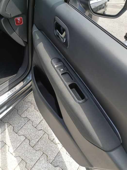 Peugeot 5008 ano 2013