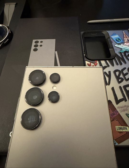 Vendo Samsung S24 Ultra + Galaxy watch pro 5