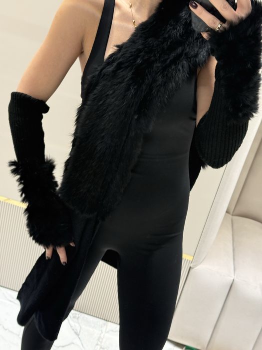 Szalik z futrem naturalnym i mitenki rekawiczki dolce&gabbana czarny