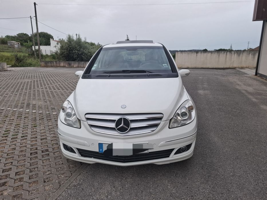 Mercedes benz b180