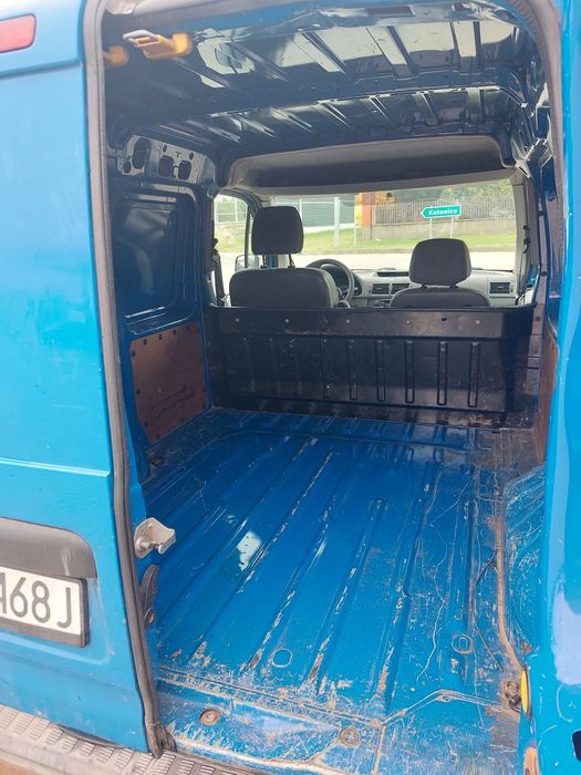 Ford transit connect zadbany dostawczak warto