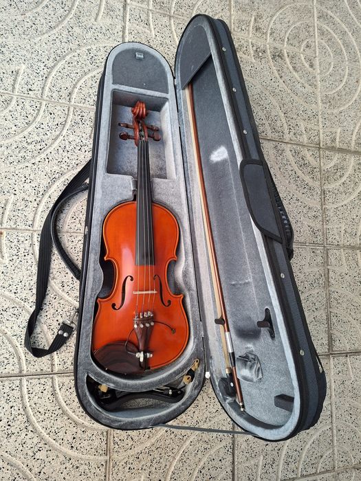 Violino Yamaha com estojo e micro