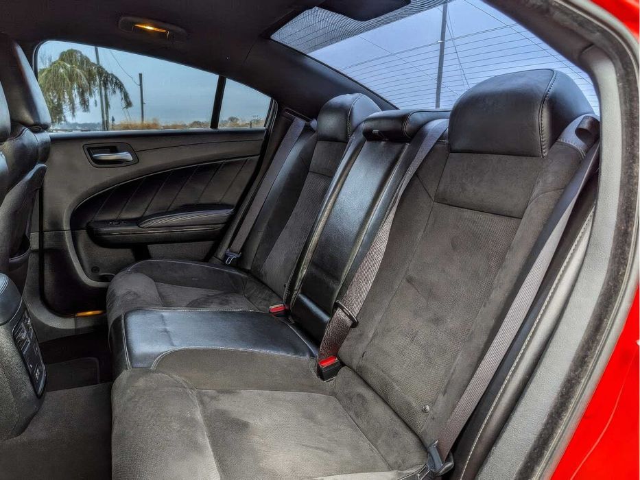 Dodge Charger      2019