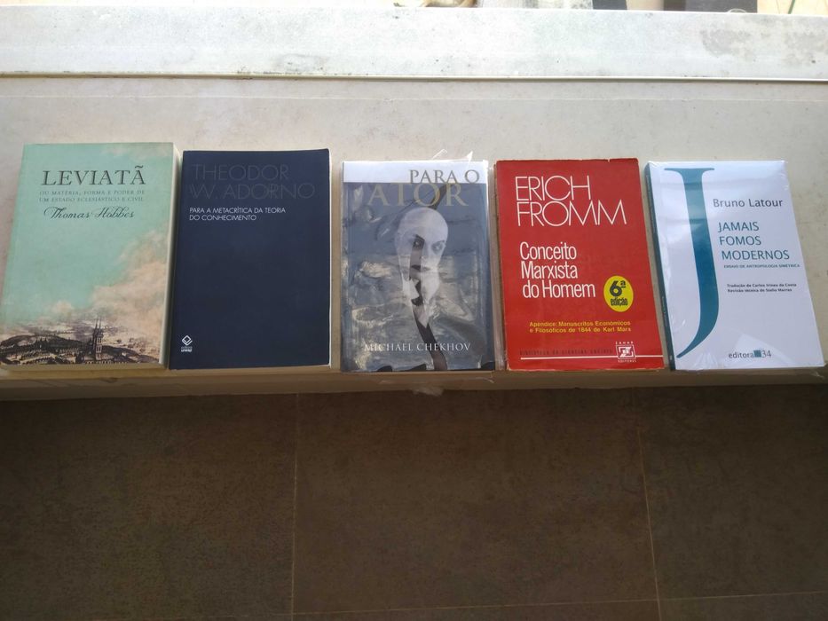 Anthony Giddens e T. Adorno - 11 obras de sociologia