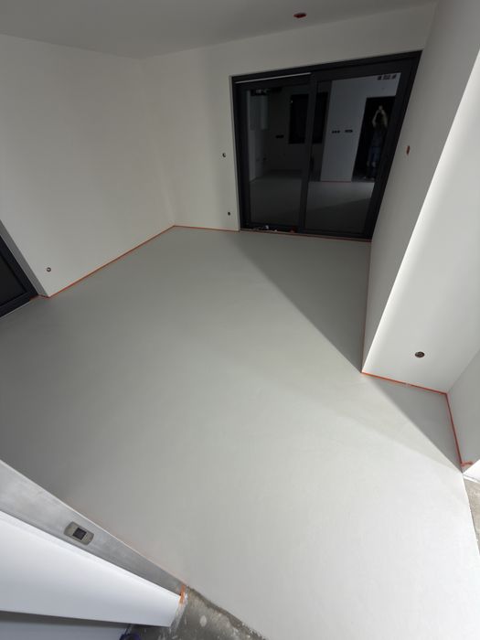 Mikrocement, posadzki, ściany, schody, beton. Śląsk.