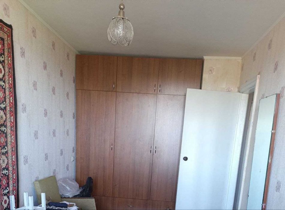 Продам 2 к. из. с видом на Днепр.