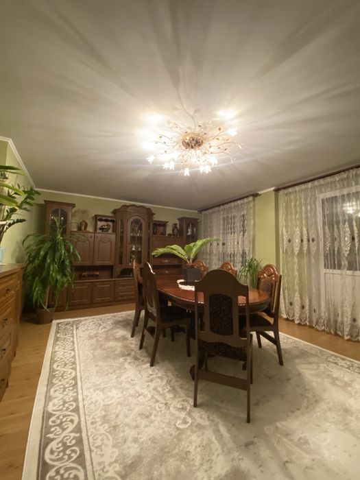 Продаю 3-кімнатну квартиру в районі Луцького кільця