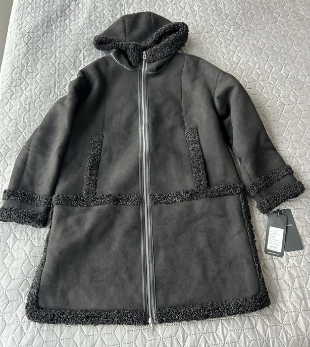 Дублянка з каптуром 52 розмір нова з біркою ! Вигідна пропозиція