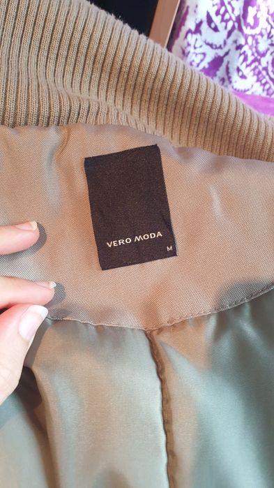 Vero Moda M bezrekawnik damski kamizelka oliwkowa