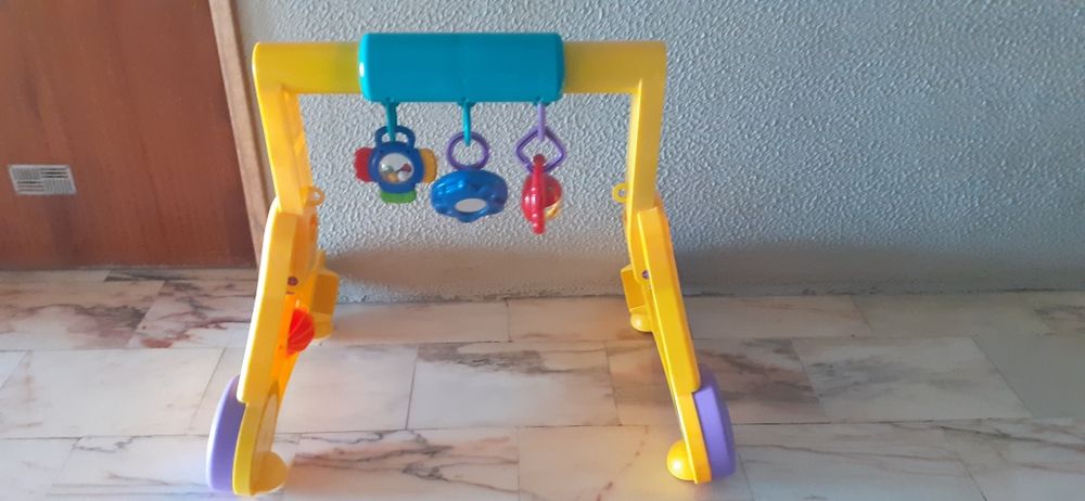 Arco de actividades para bebé