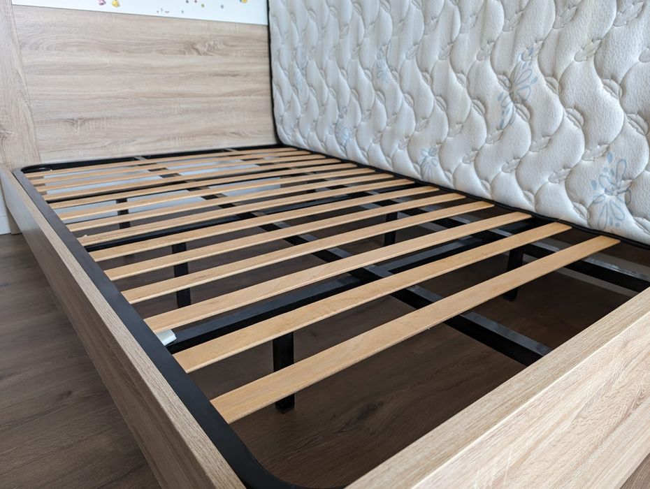 Quarto de casal completo - Marca: Lourini - Muito bom estado